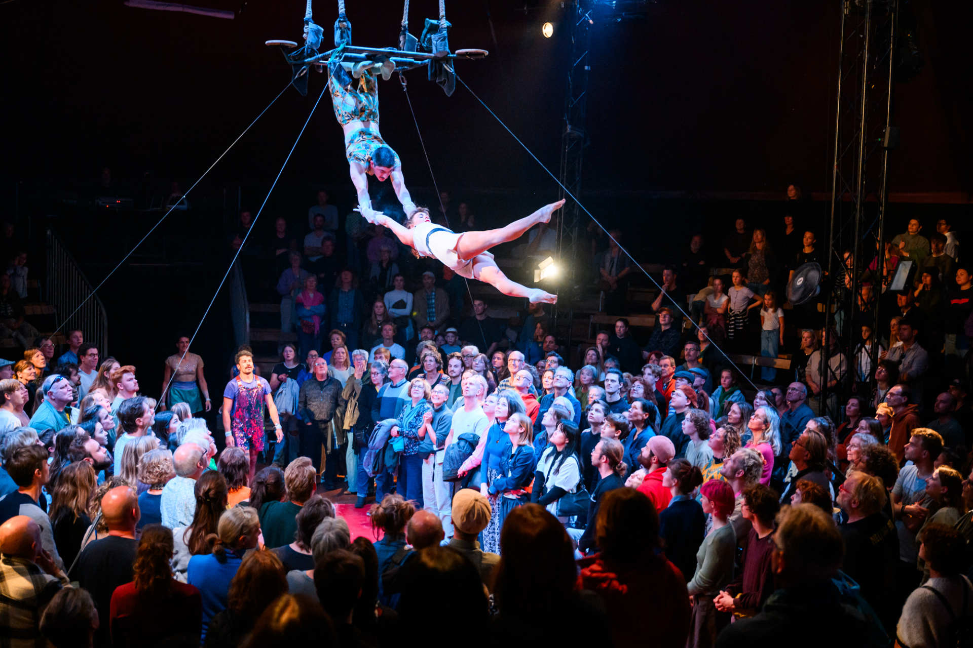 La sc�ne du Cirque Th��tre &copy;Christophe RAYNAUD DE LAGE